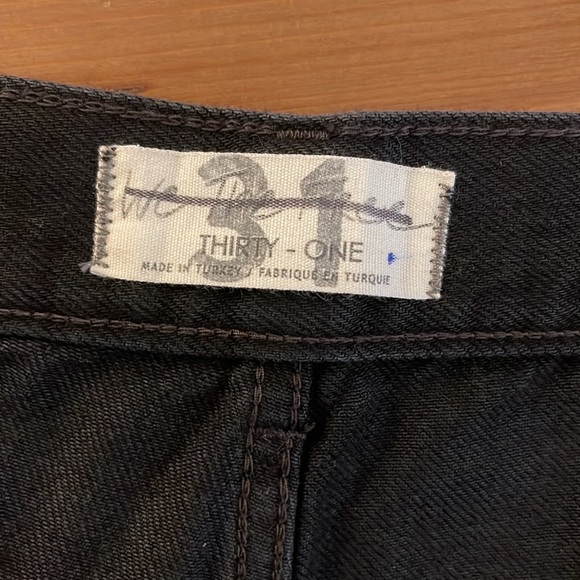 We The Free The Maggie Midrise Straight leg jeans Washed Black Size 31 - Picture 11 of 12